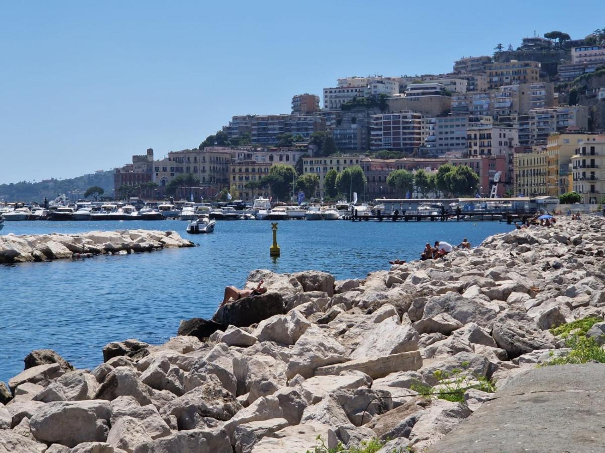Suite Home Napoli Eksteriør bilde