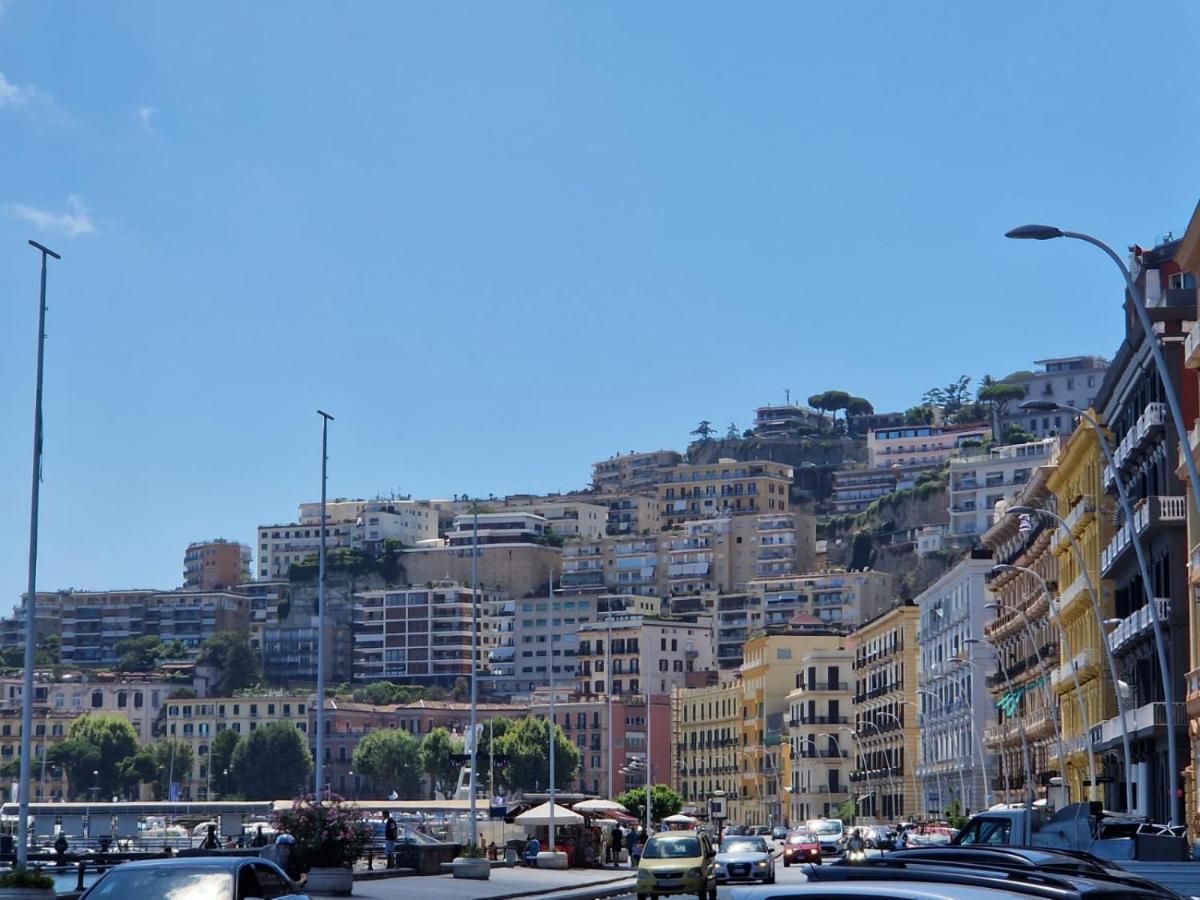Suite Home Napoli Eksteriør bilde